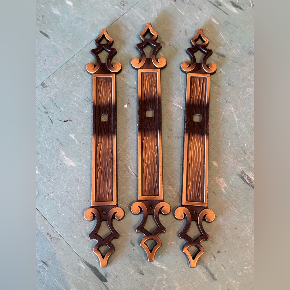 3pc vintage Amerock? Backplates for cabinet hardware